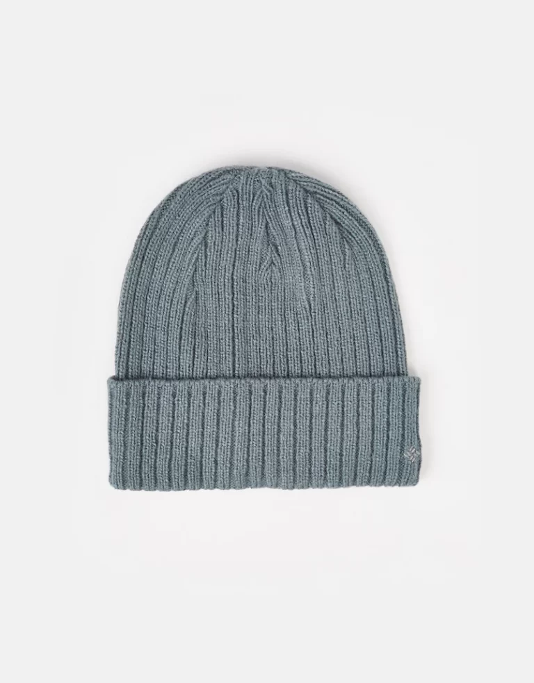 The Complete Guide to Materials Used in Beanies: Wool, Cotton, and Beyond